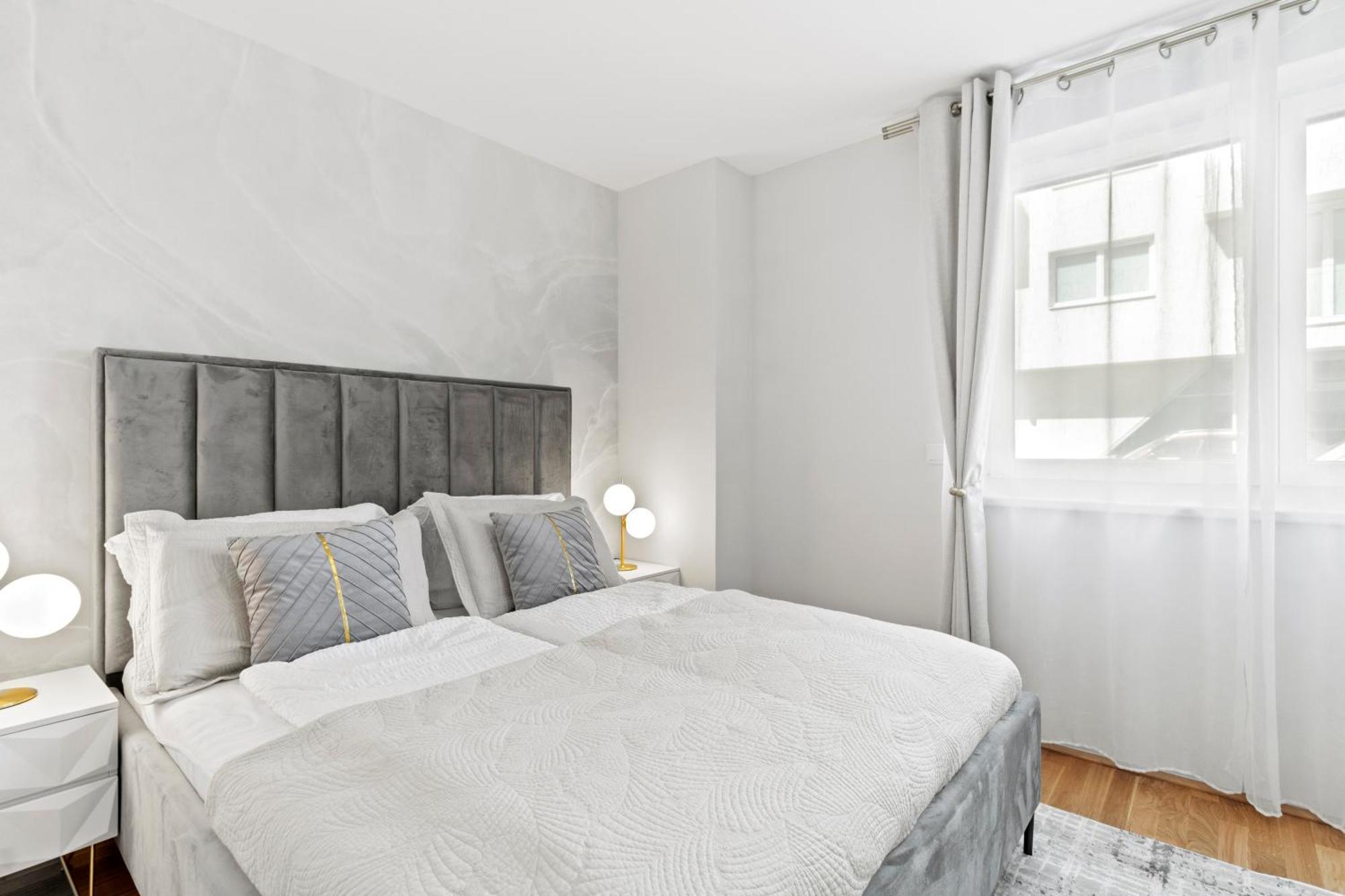 Modern Apartment I Parking I Vienna Exterior photo